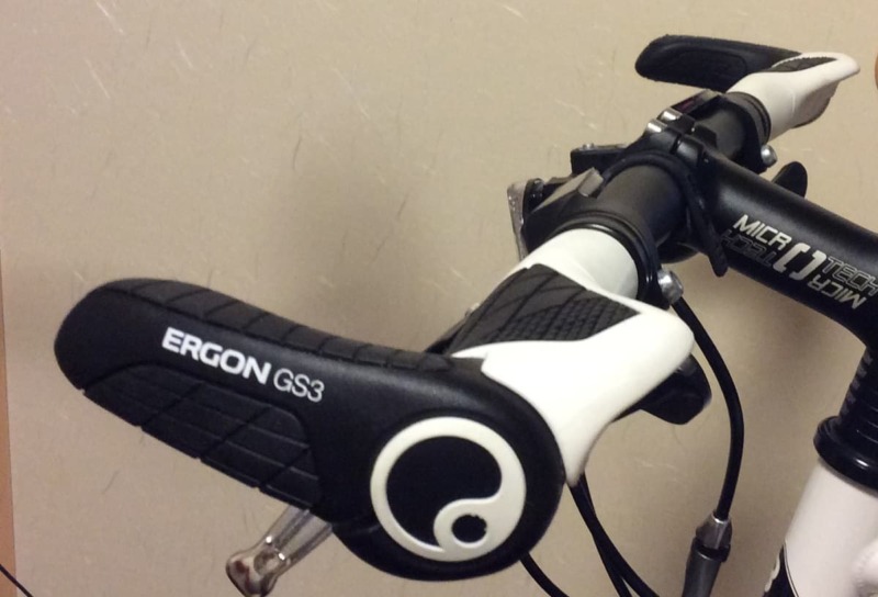 ERGON GS3を装着したハンドルを紹介する画像