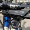 吊り下げ式の自転車ライト、GVOLT70を紹介する画像